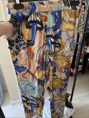 Las Surenas Floral & Abstract Wide-Leg Pull-On Pants in Blue and Tan